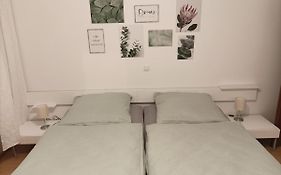 Grosse Ferienwohnung Am Waldrand