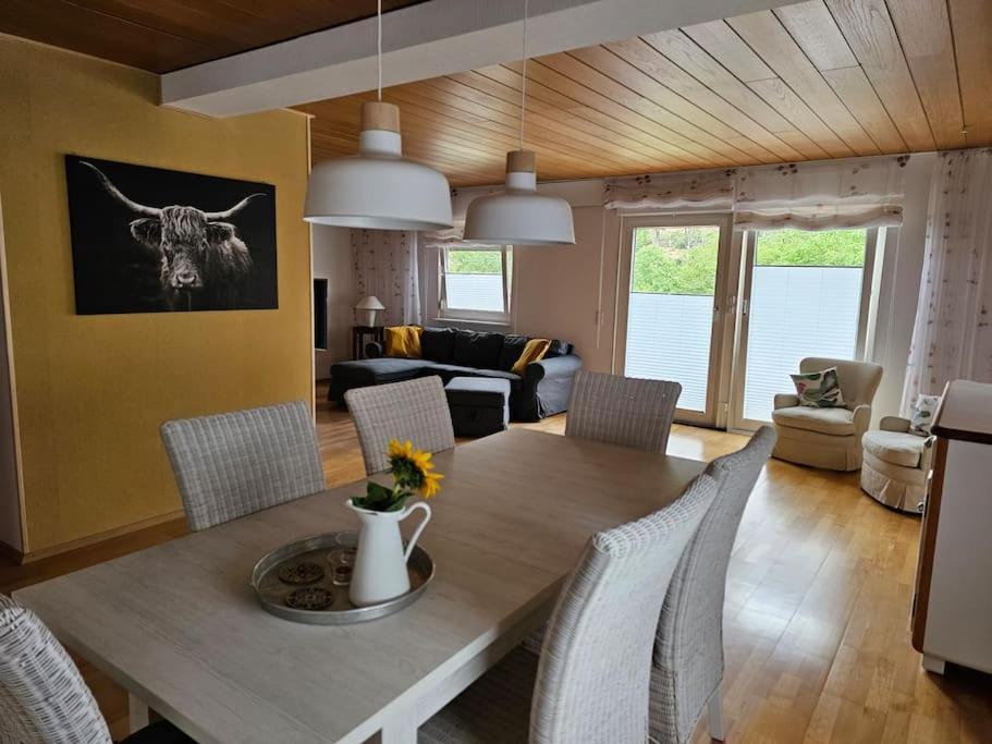 Grosse Ferienwohnung Am Waldrand Schonau  Buitenkant foto