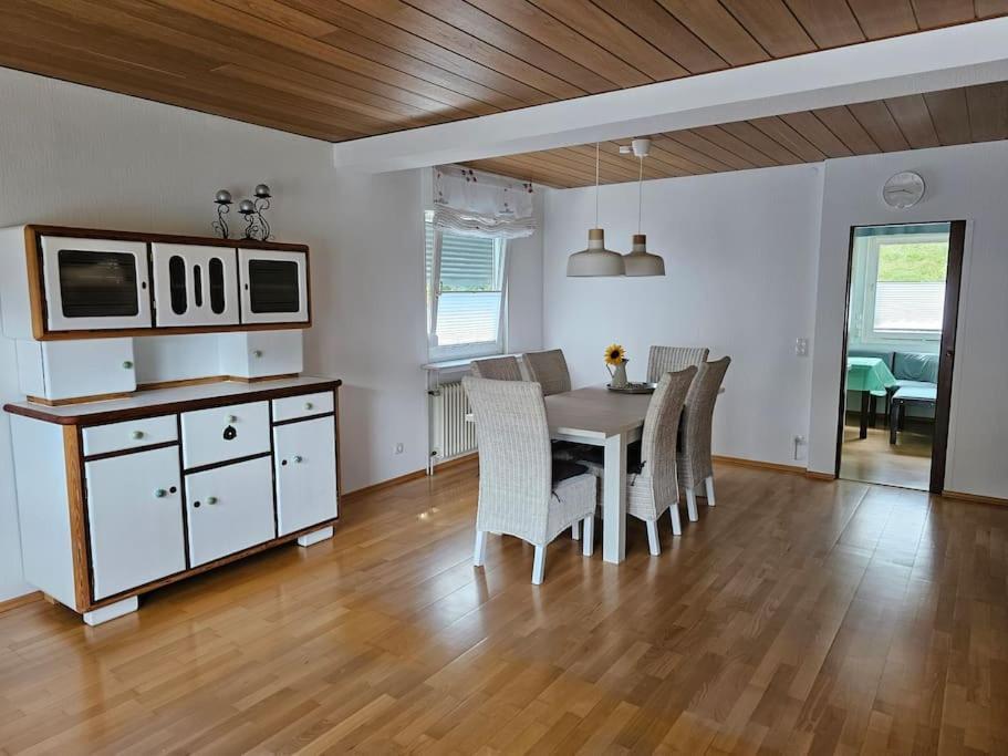 Grosse Ferienwohnung Am Waldrand Schonau  Buitenkant foto